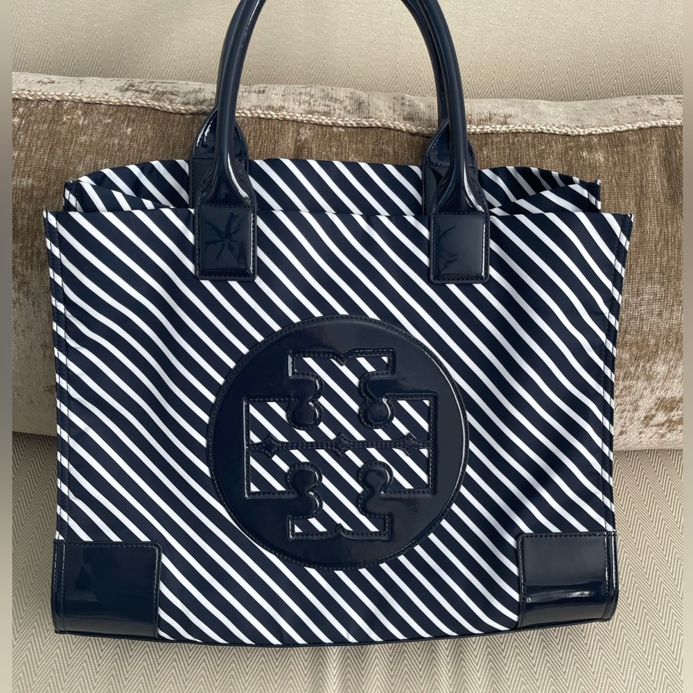 Tory Burch Ella Patent Large Tote Bag - Navy & White